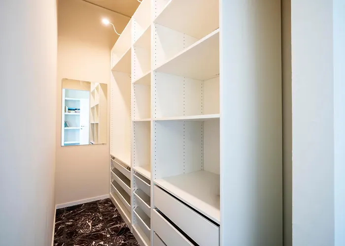 Illustrated Scene-new Redi 51