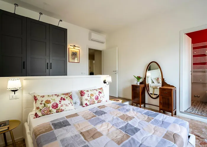 Illustrated Scene-new Redi 51 *