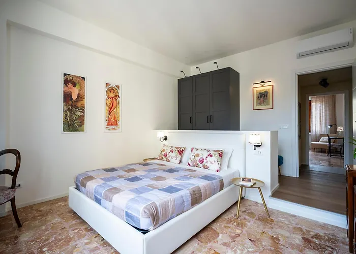 Illustrated Scene-new Redi 51 * Florença