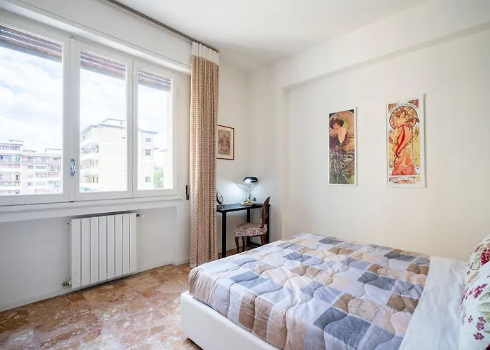 Illustrated Scene-new Redi 51 Florença