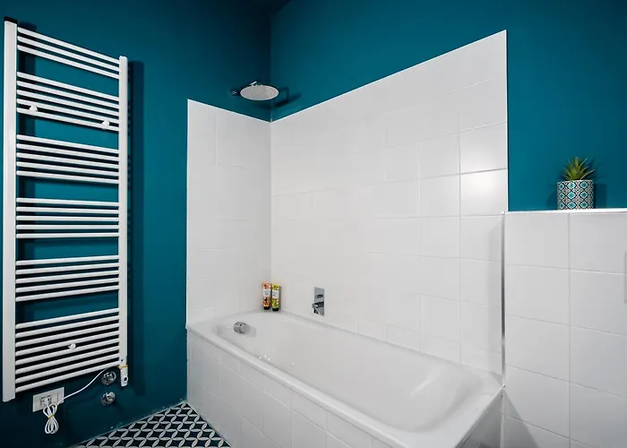 Illustrated Scene-new Redi 51 Florença